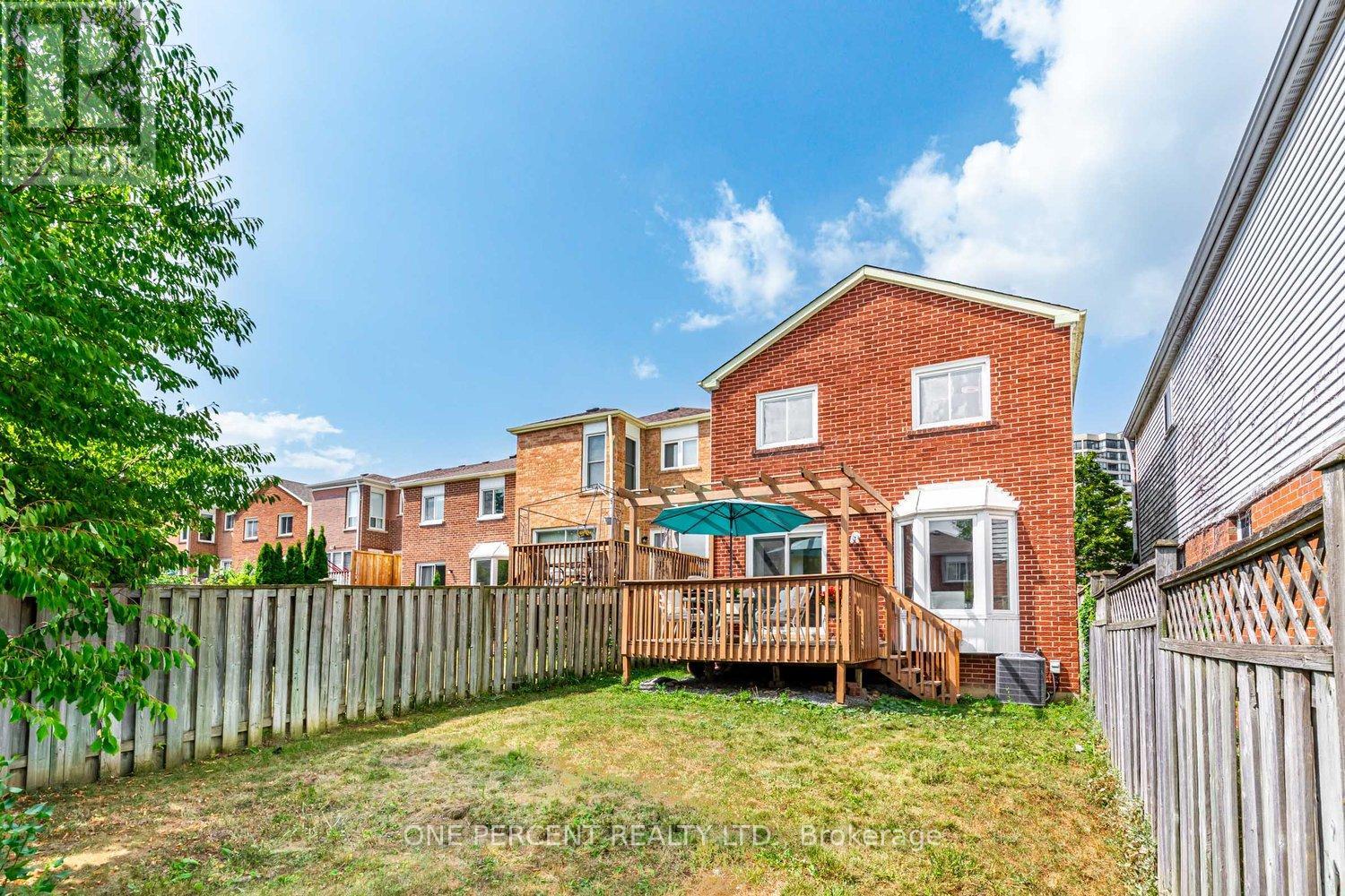 Photo 37 of 37 Lansbury Court, Vaughan ON