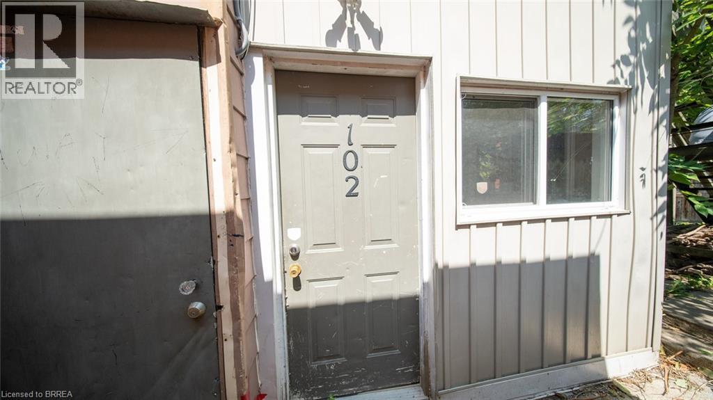 Photo 2 of 175 Market Street, Brantford ON