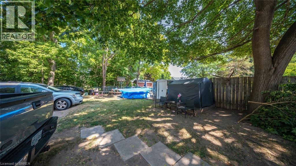 Photo 12 of 41 St George Street, Brantford ON