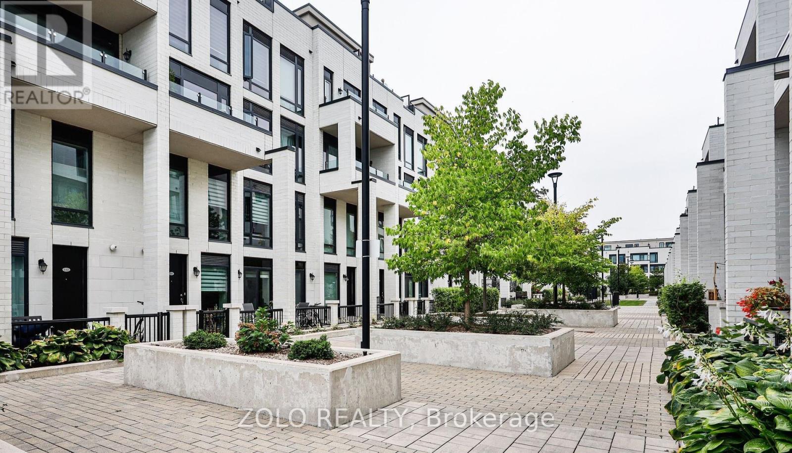 Photo 2 of 509 142 Widdicombe Hill Boulevard, Toronto ON