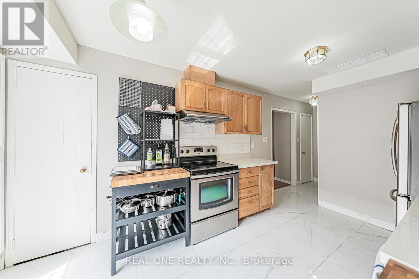 Photo 21 of 301 66 Sidney Belsey Crescent, Toronto ON