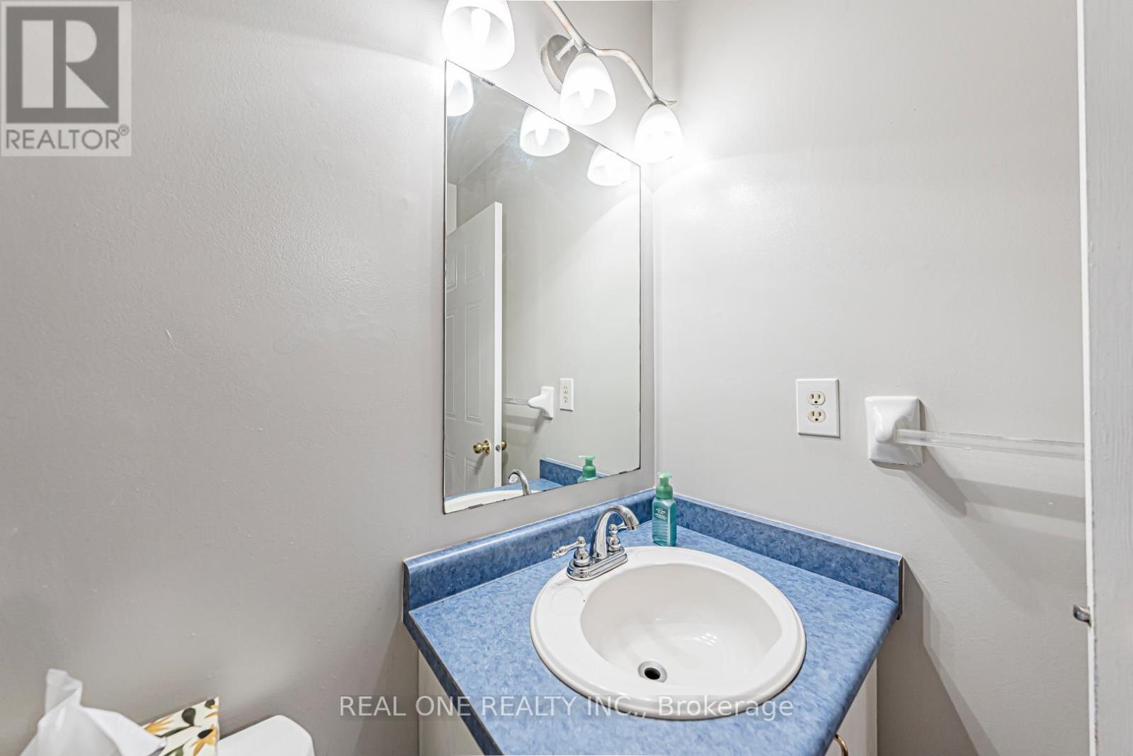 Photo 29 of 301 66 Sidney Belsey Crescent, Toronto ON