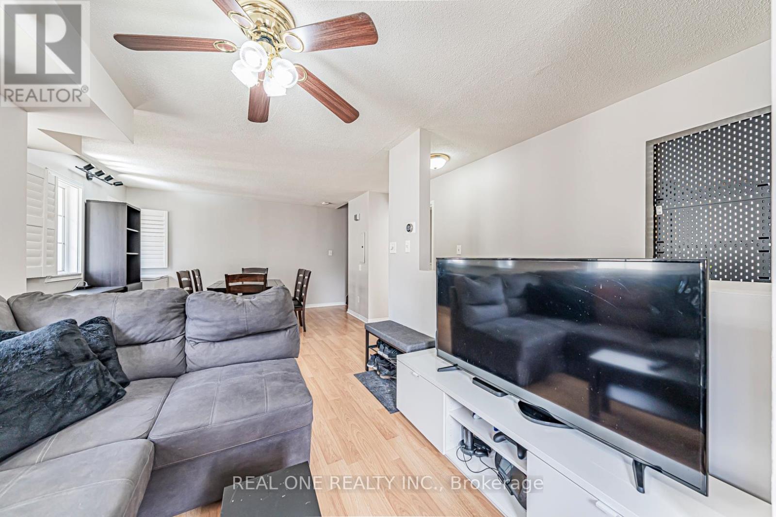 Photo 9 of 301 66 Sidney Belsey Crescent, Toronto ON