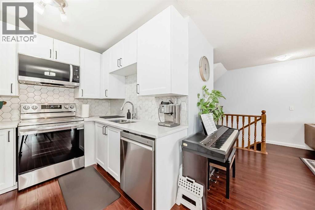 Photo 10 of 43 Douglas Glen Park Se, Calgary AB