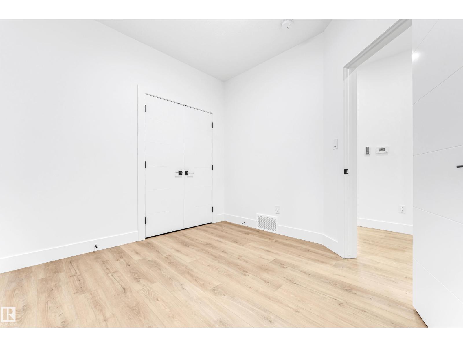 Photo 15 of 4731 168 Av Nw, Edmonton AB