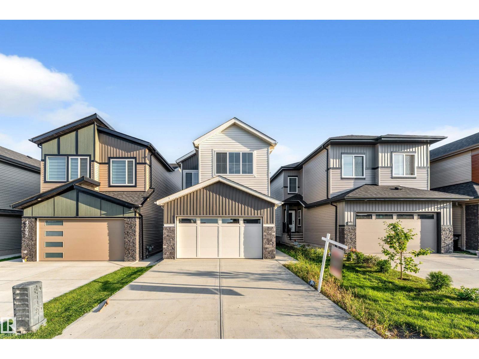 Photo 2 of 4731 168 Av Nw, Edmonton AB
