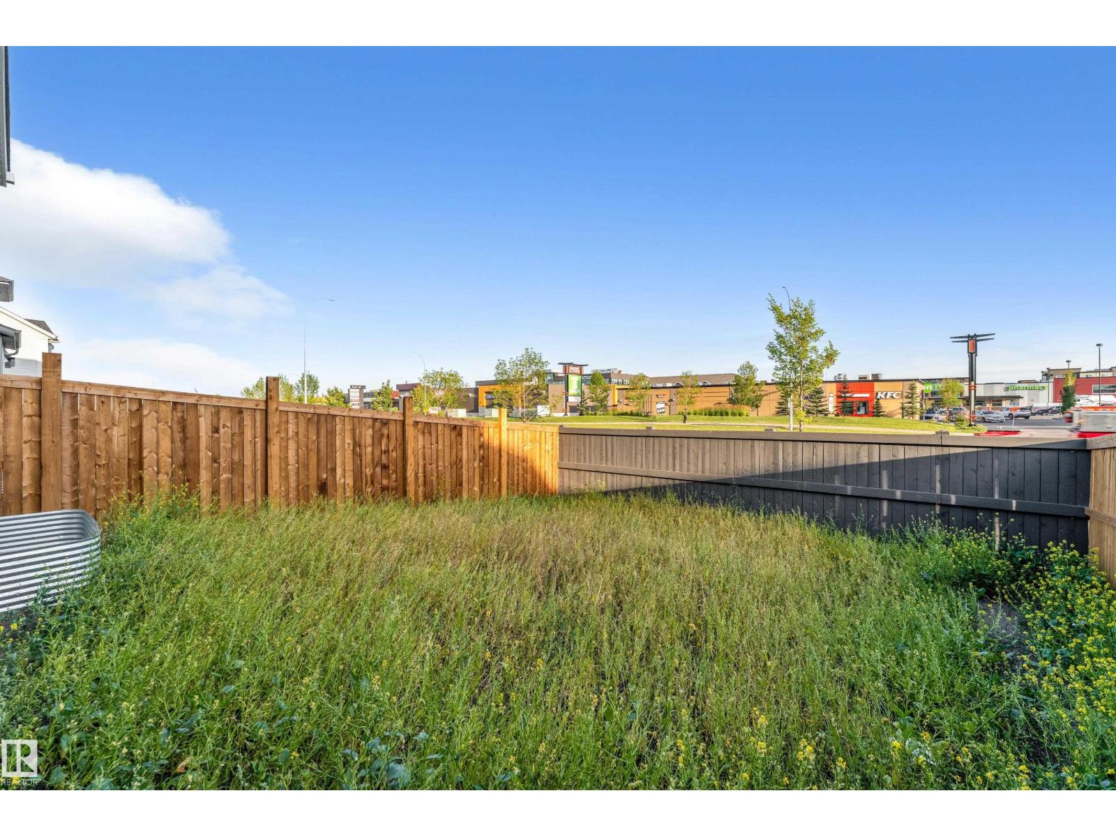 Photo 6 of 4731 168 Av Nw, Edmonton AB