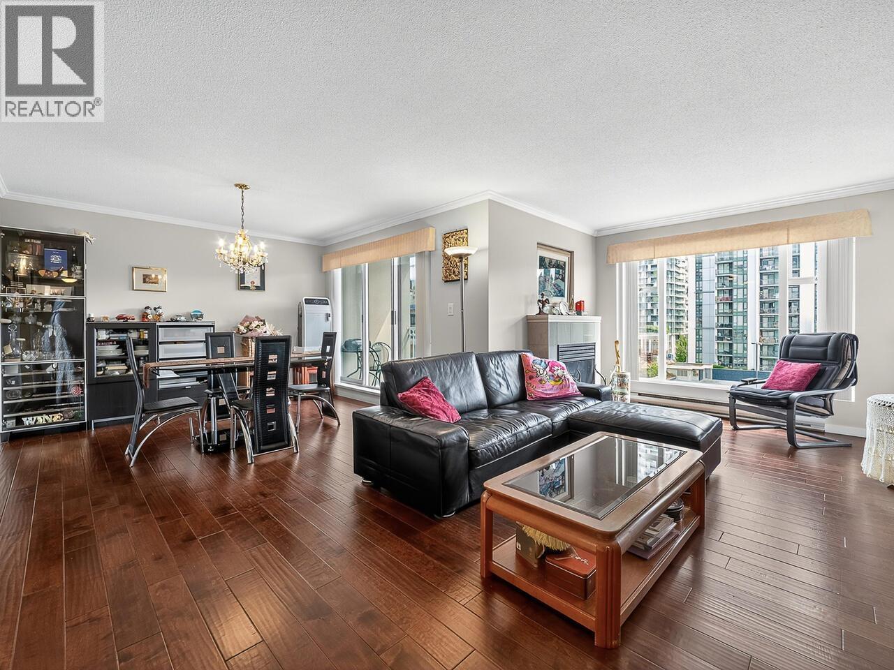 Photo 5 of 707 1180 Pinetree Way, Coquitlam BC
