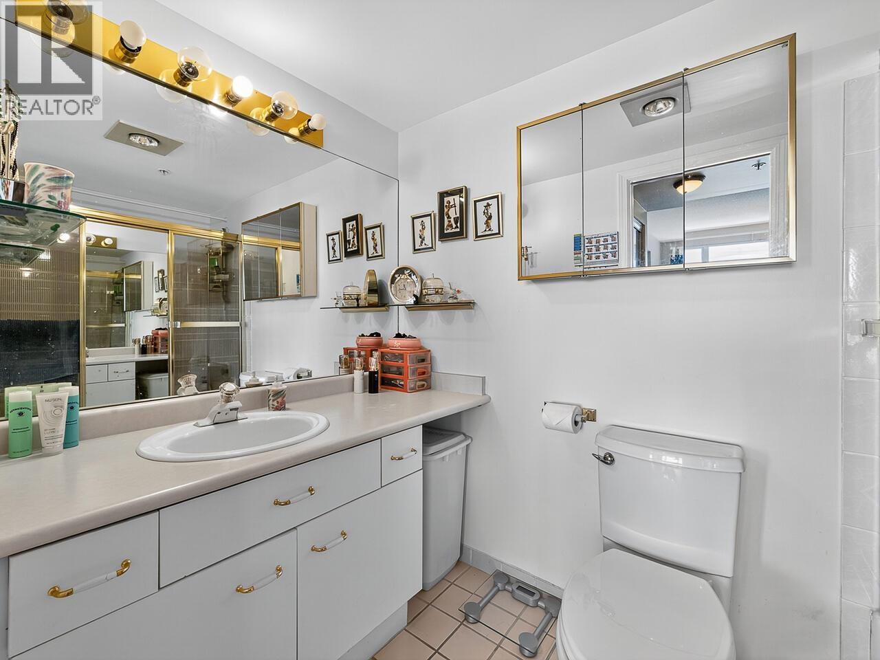 Photo 14 of 707 1180 Pinetree Way, Coquitlam BC