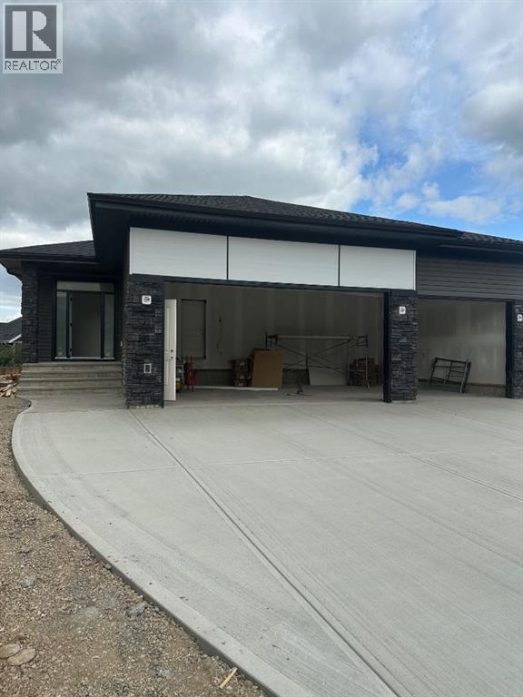 Photo 3 of 120 Beaconview Place, Fort Mcmurray AB