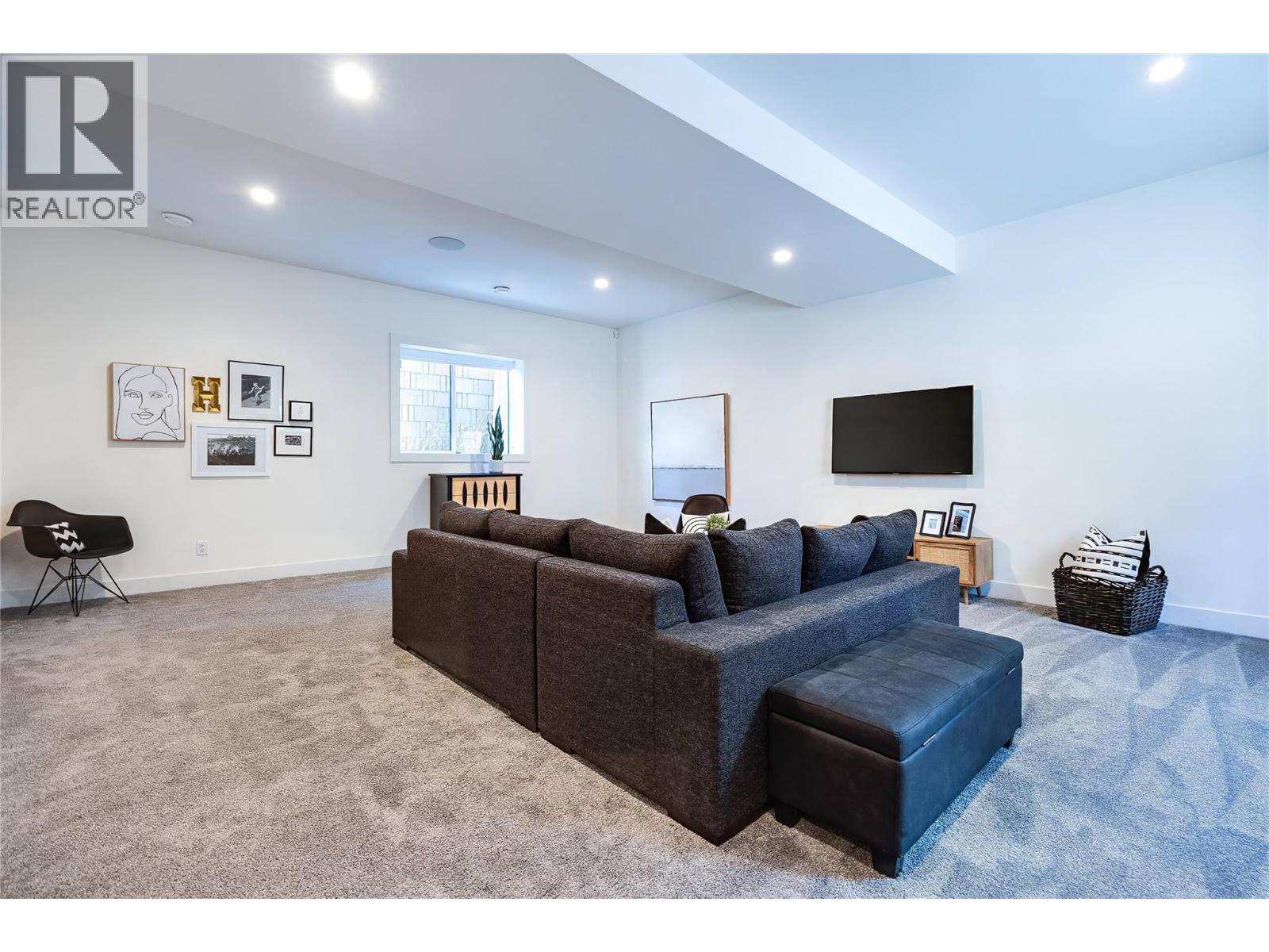  10352 Long Road, Lake Country