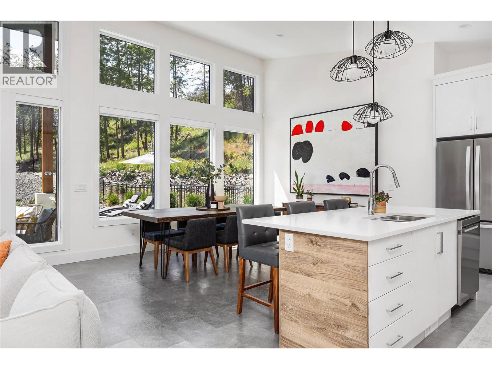  10352 Long Road, Lake Country
