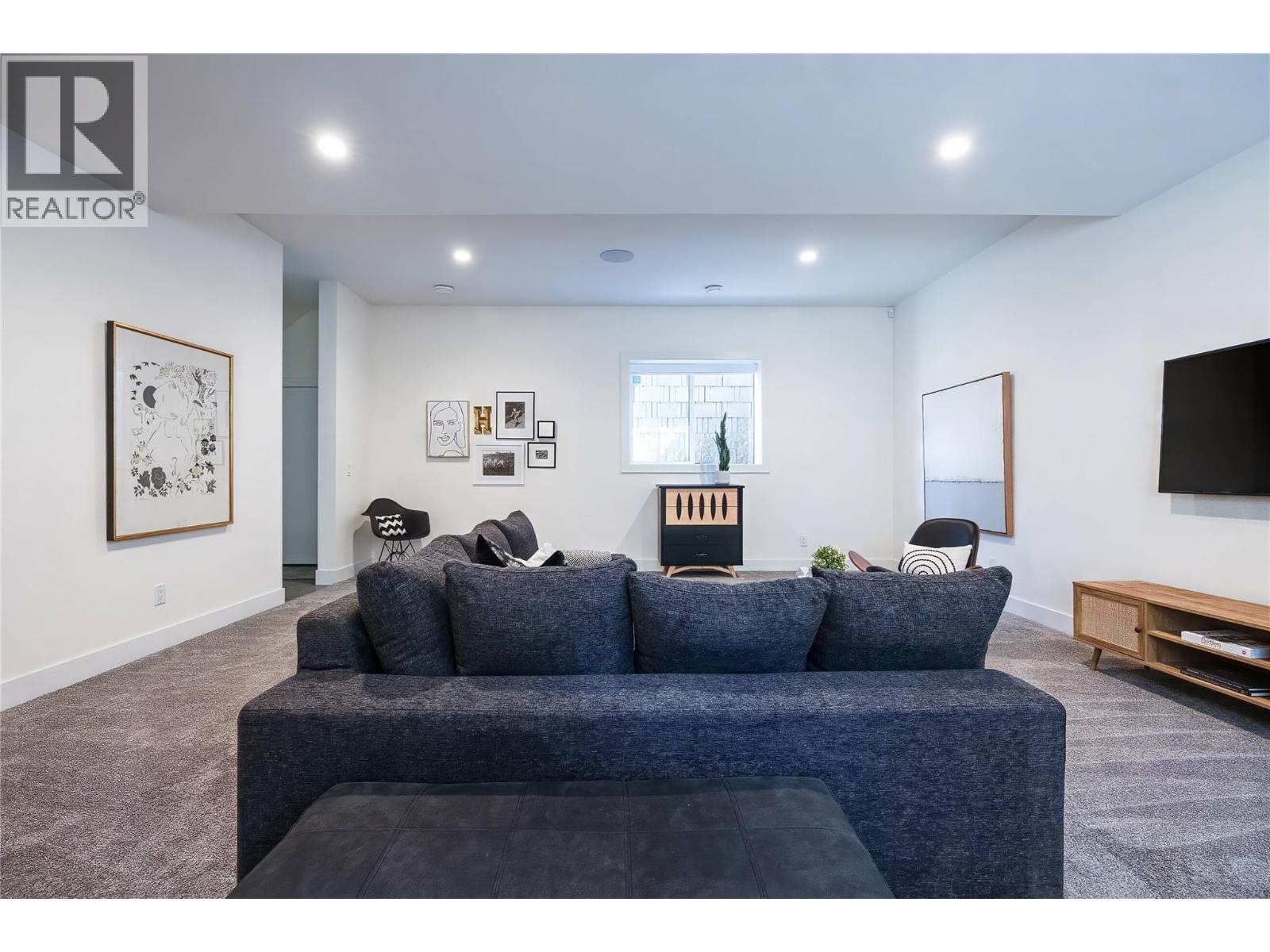  10352 Long Road, Lake Country