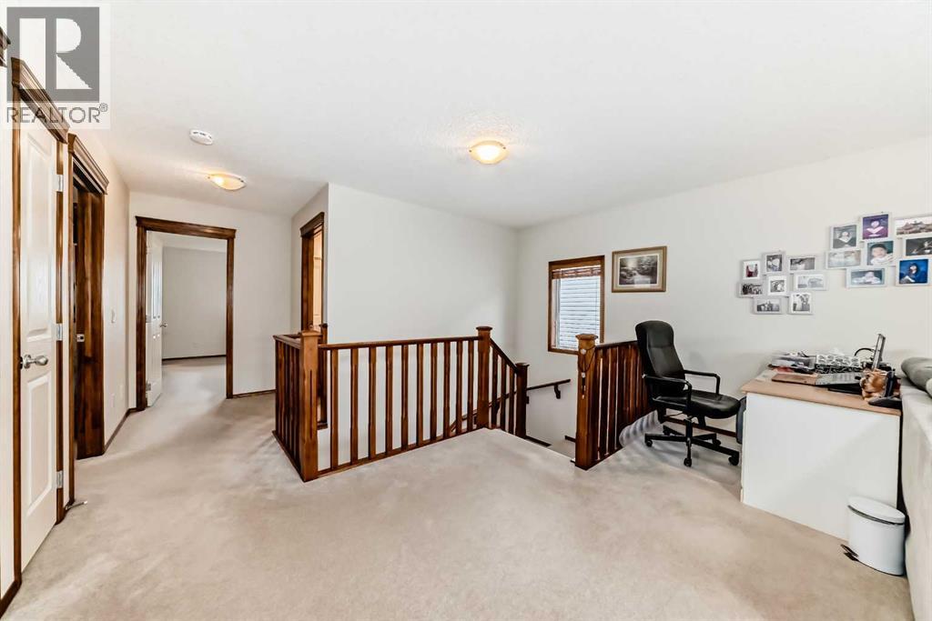 Photo 44 of 137 Pantego Road Nw, Calgary AB