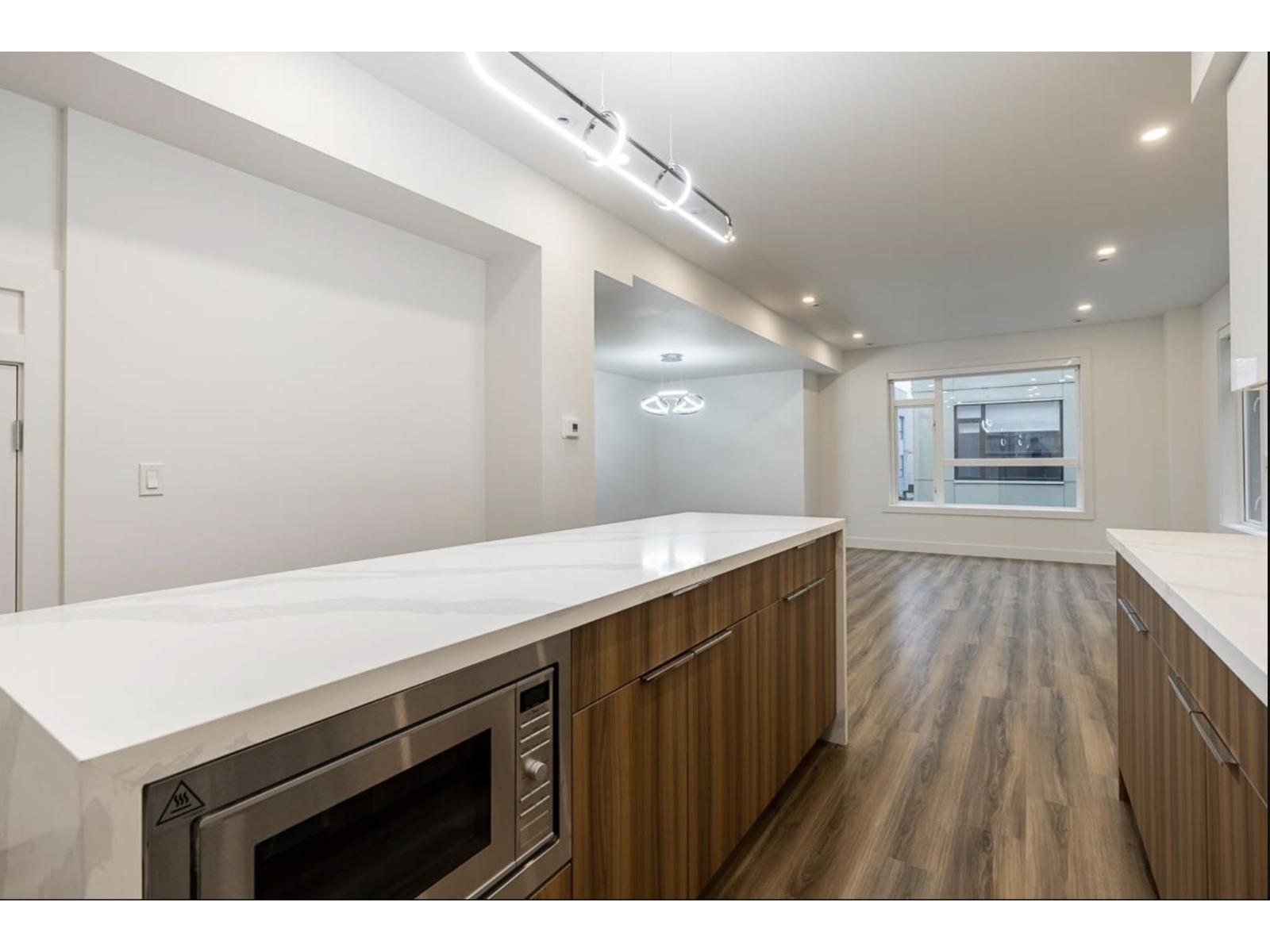 Photo 14 of 9 5858 132 Street, Surrey BC