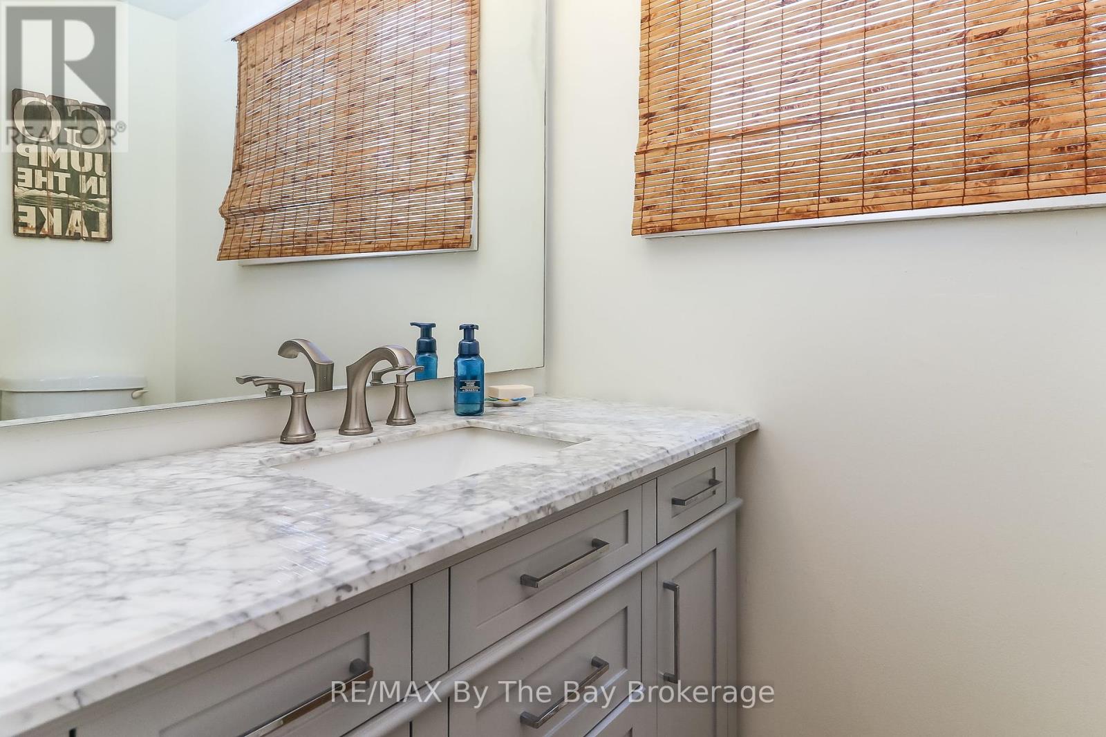 Photo 20 of 342 Coastline Drive, Wasaga Beach ON