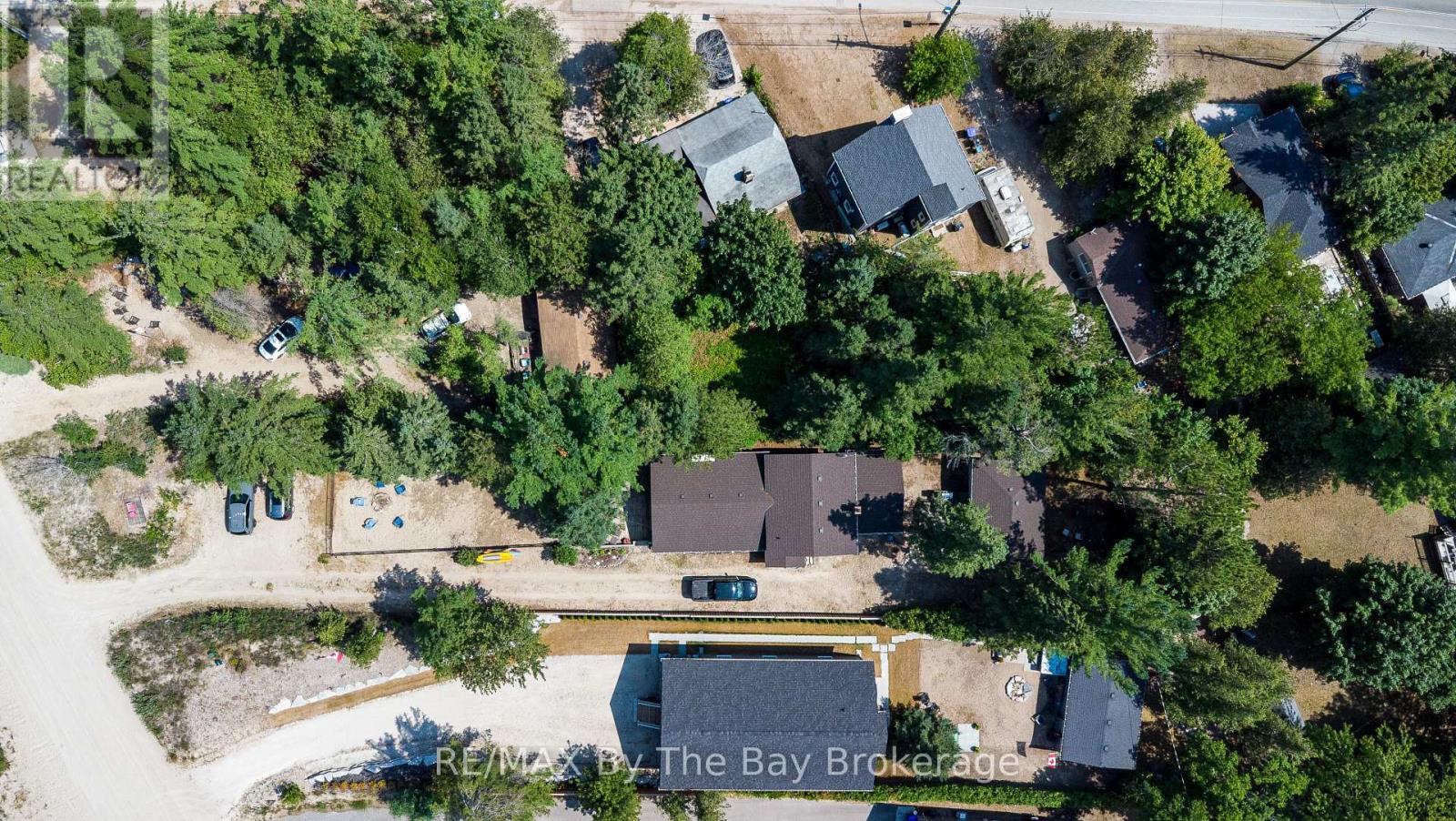 Photo 33 of 342 Coastline Drive, Wasaga Beach ON