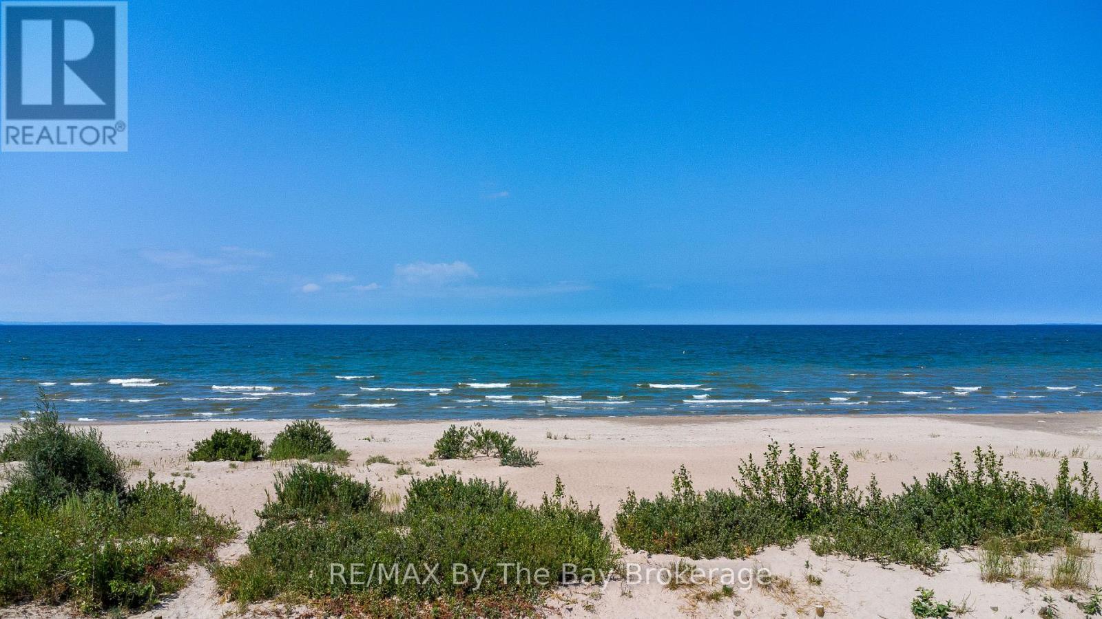 Photo 7 of 342 Coastline Drive, Wasaga Beach ON