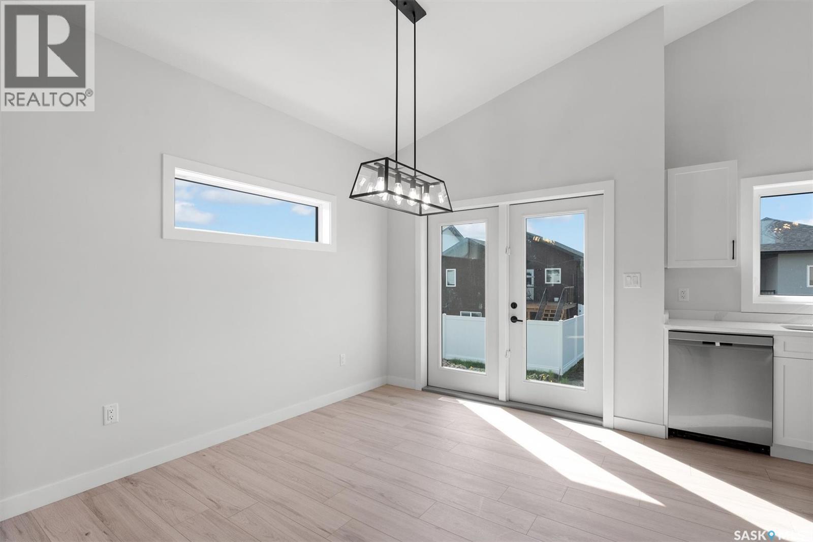 Photo 12 of 206 Flynn Bend, Saskatoon SK