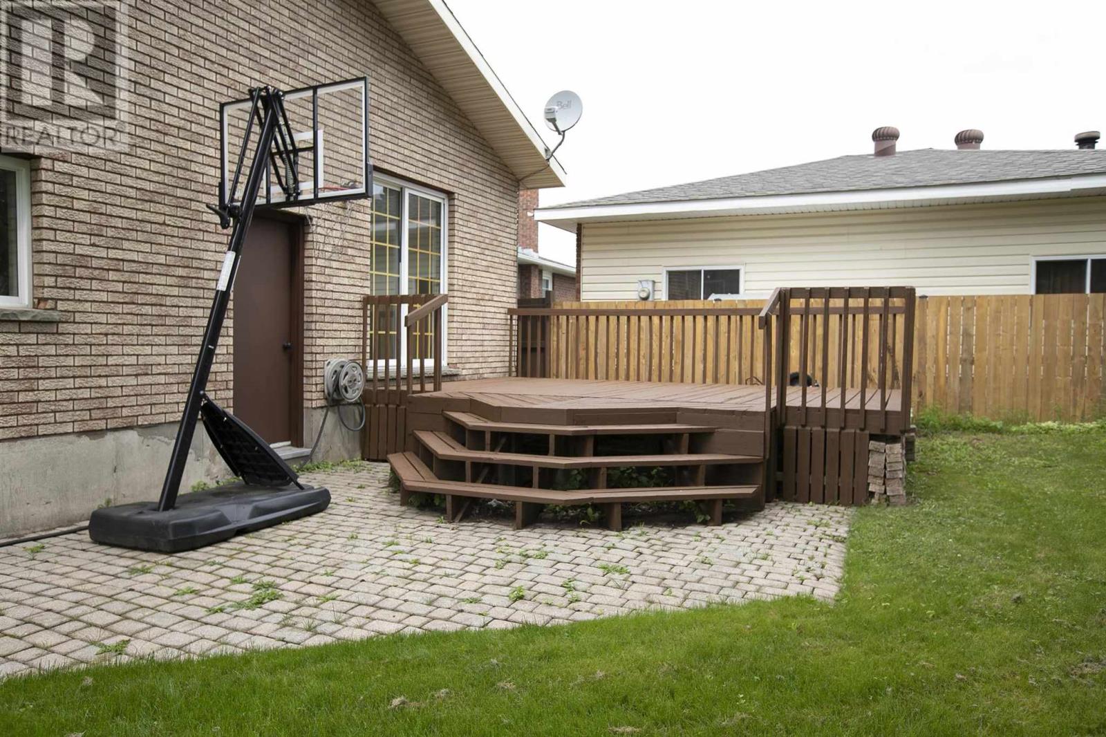 Photo 50 of 46 Mary Ave, Sault Ste Marie ON