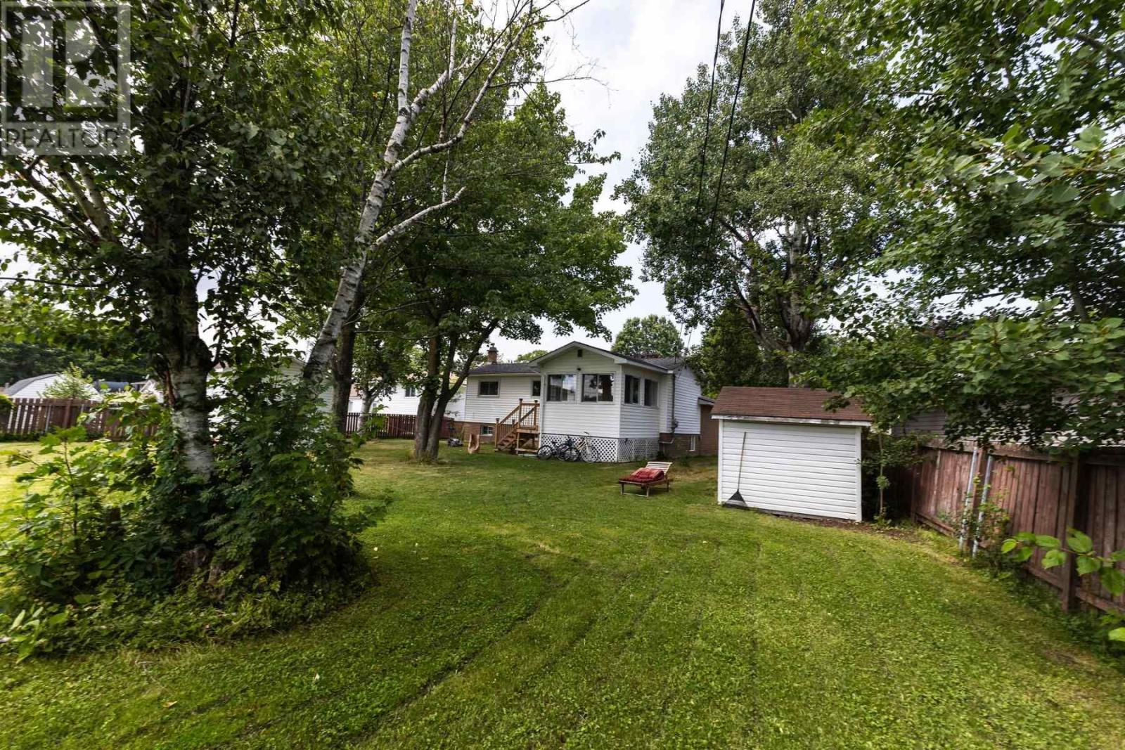 Photo 25 of 51 Pelican Dr, Sault Ste Marie ON