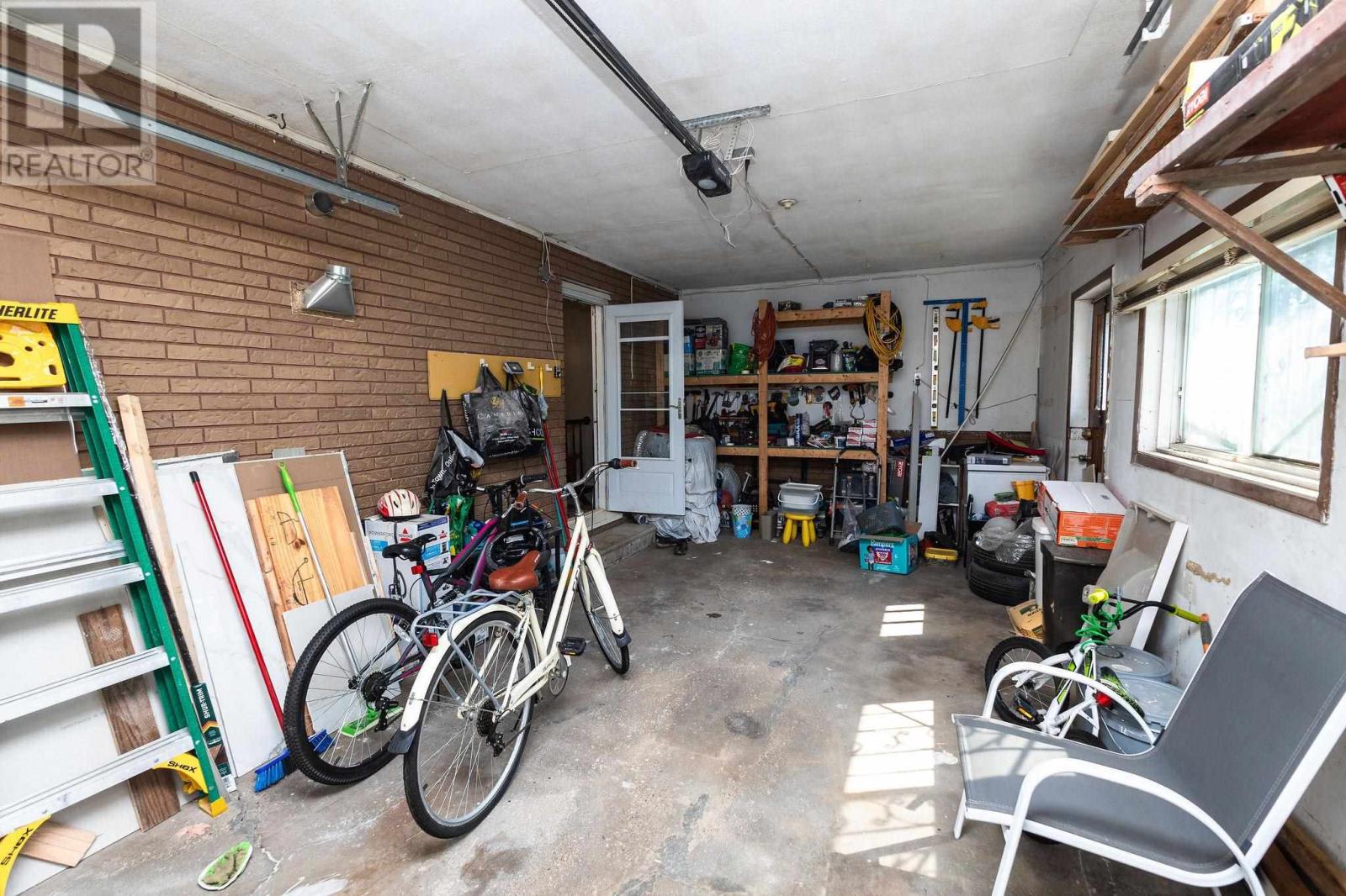 Photo 31 of 51 Pelican Dr, Sault Ste Marie ON