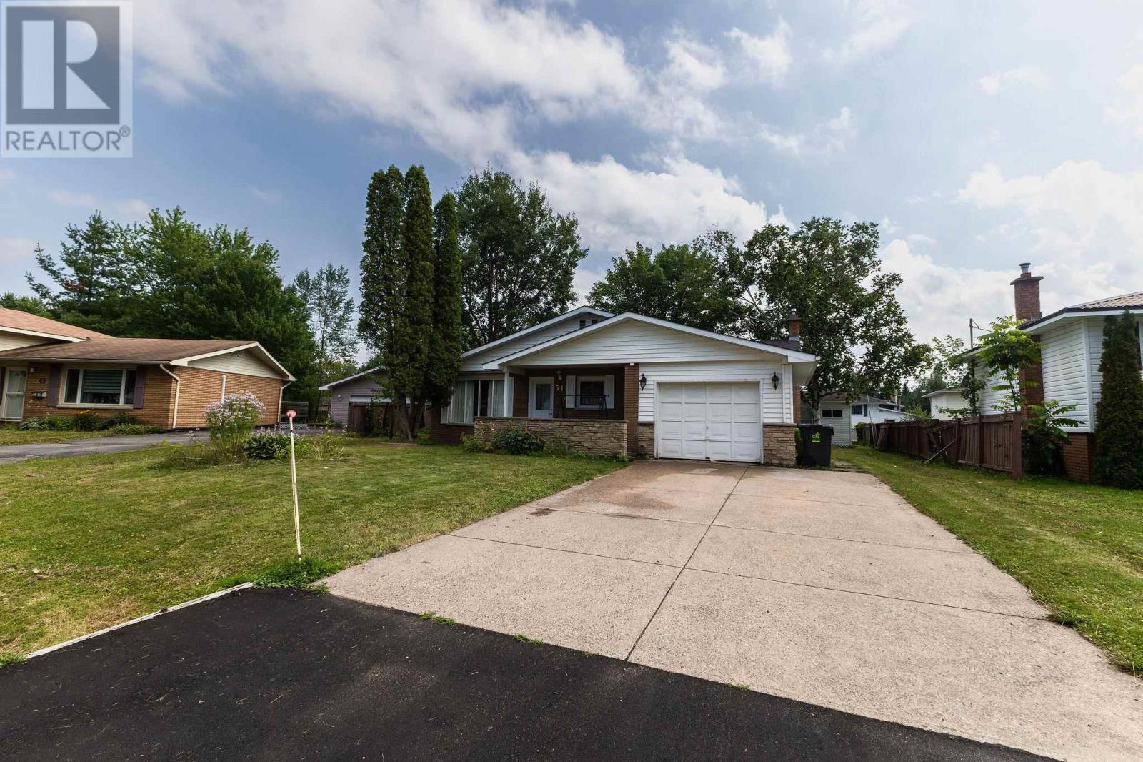 Photo 1 of 51 Pelican Dr, Sault Ste Marie ON