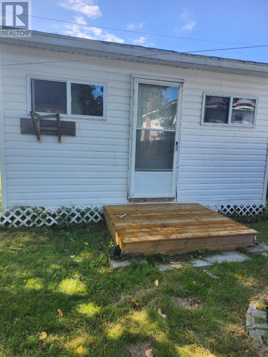 Photo 28 of 51 Pelican Dr, Sault Ste Marie ON