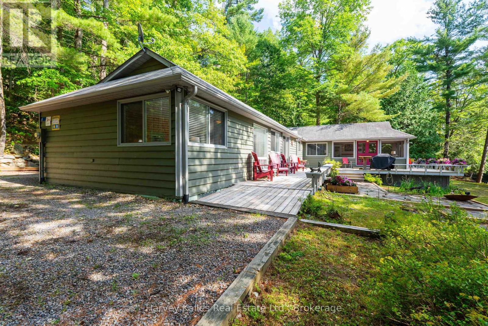 Photo 8 of 6 1205 Joe River Road, Muskoka Lakes ON