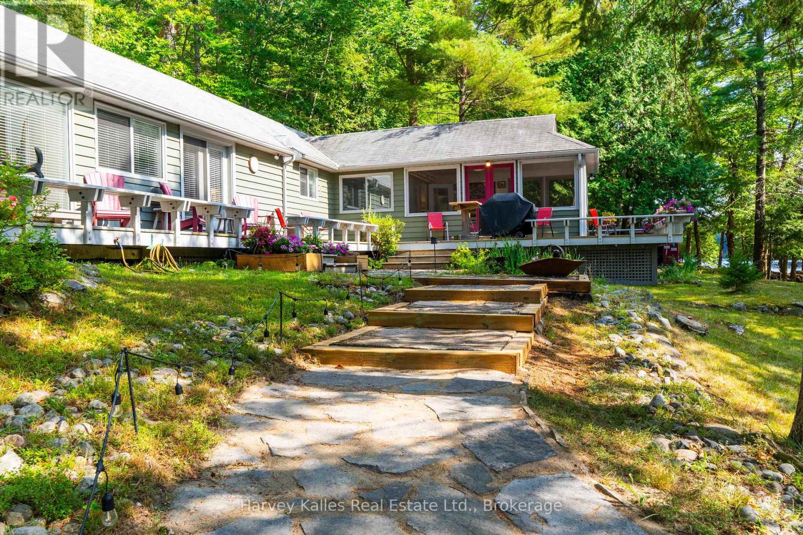 Photo 40 of 6 1205 Joe River Road, Muskoka Lakes ON