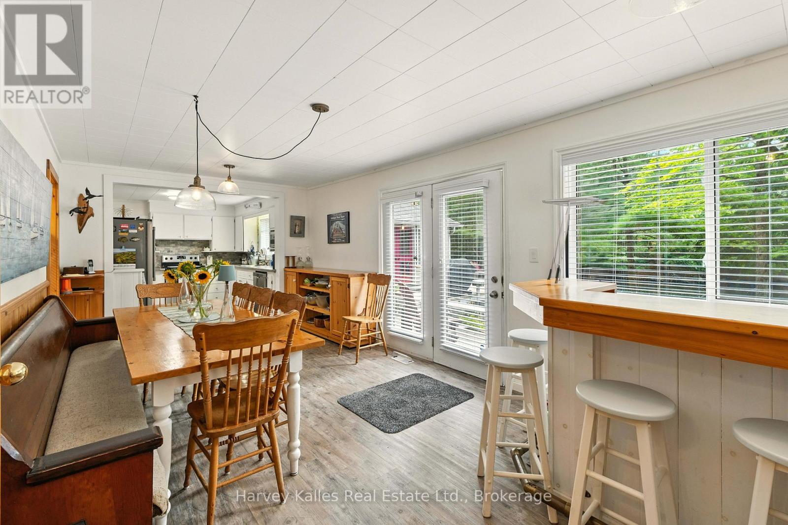 Photo 13 of 6 1205 Joe River Road, Muskoka Lakes ON