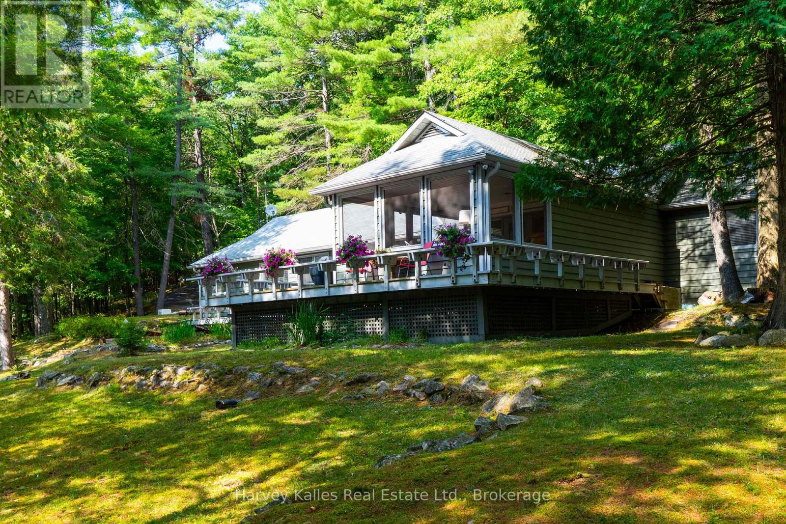 Photo 28 of 6 1205 Joe River Road, Muskoka Lakes ON