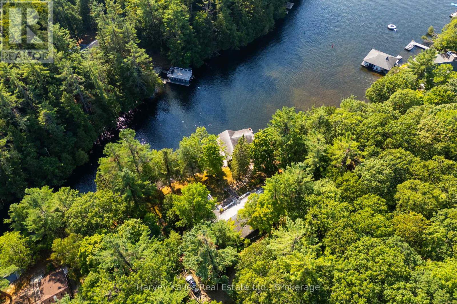 Photo 41 of 6 1205 Joe River Road, Muskoka Lakes ON