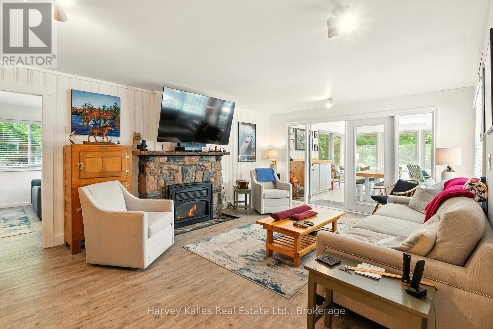 Photo 26 of 6 1205 Joe River Road, Muskoka Lakes ON