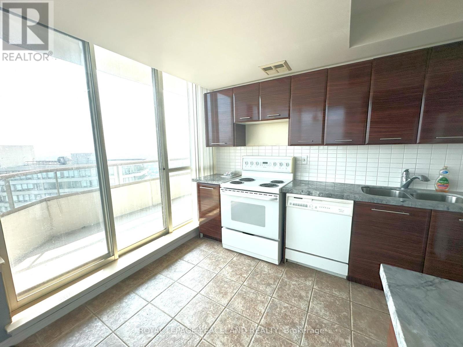 Photo 11 of Ph 29 3 Greystone Walk Drive, Toronto ON