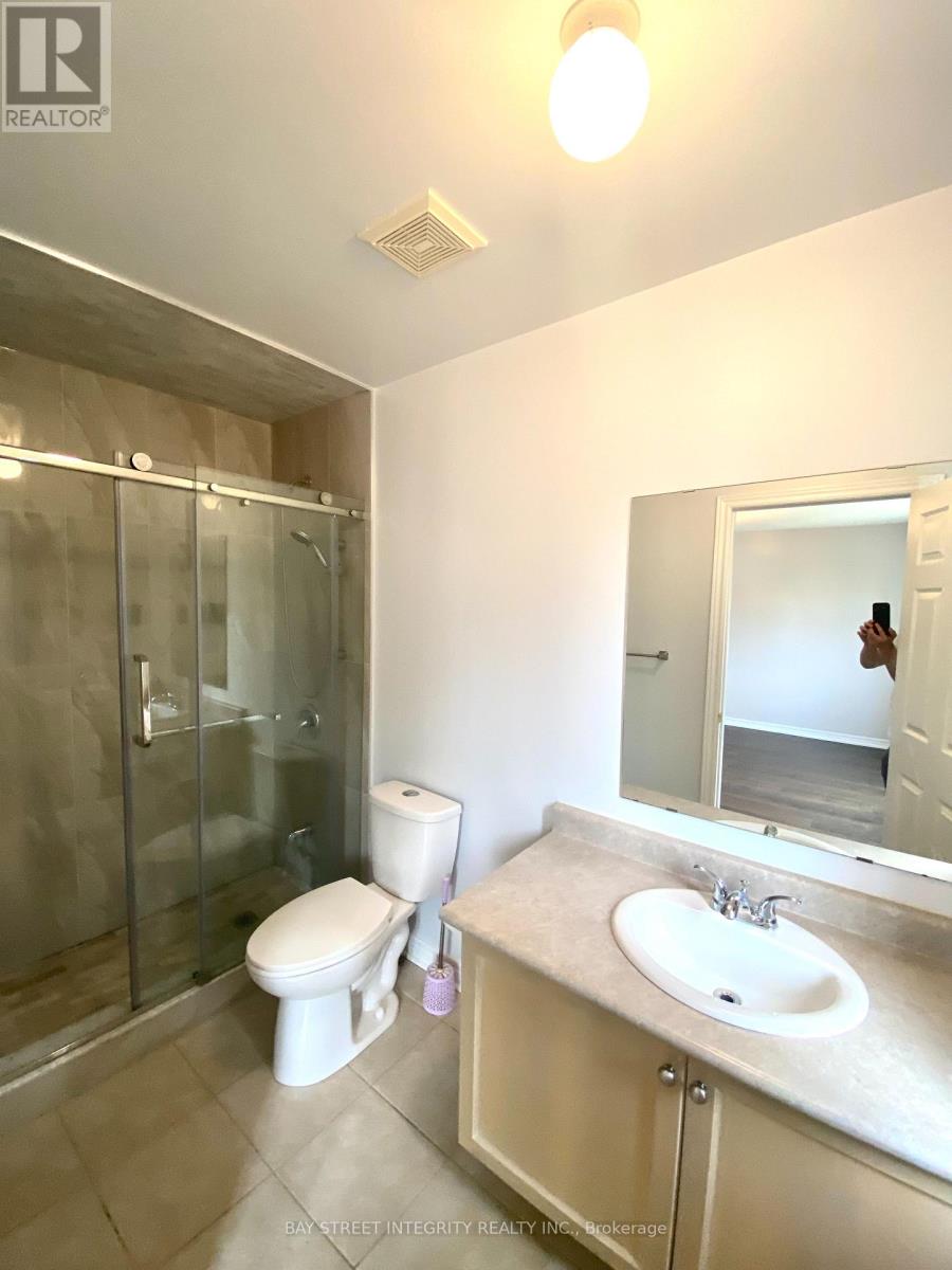 Photo 8 of 52 John Gary Drive, Markham ON