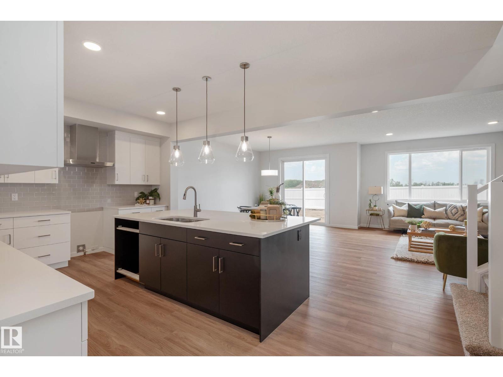 Photo 3 of 303 Stiles Wy, Leduc AB