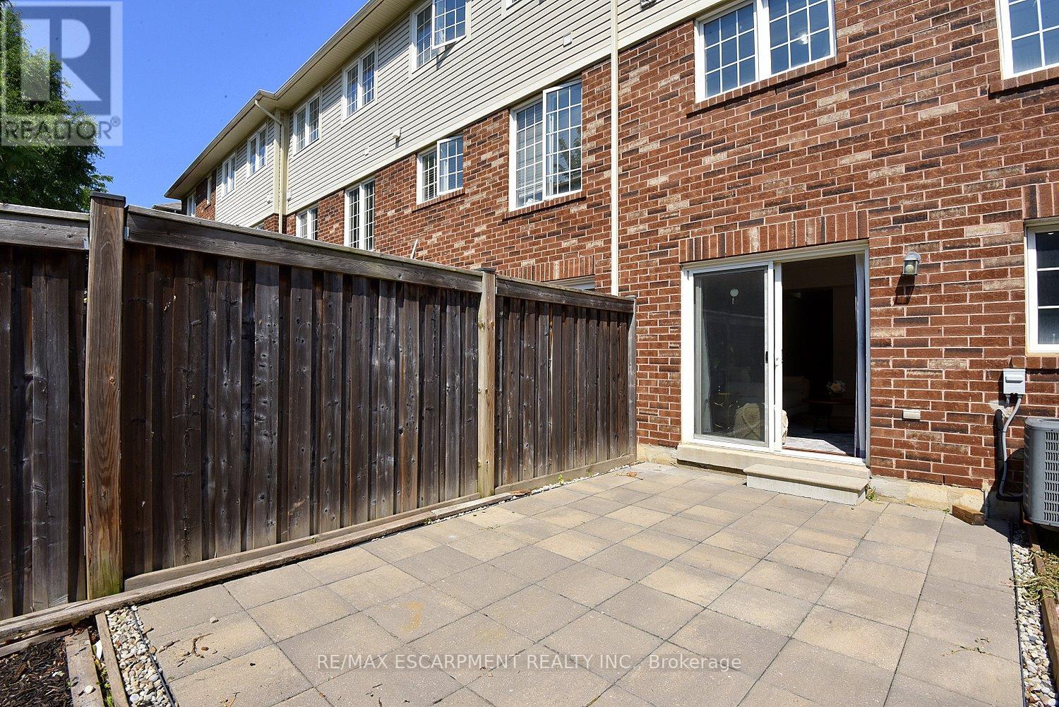 Photo 23 of 45 Ohara Lane, Hamilton ON