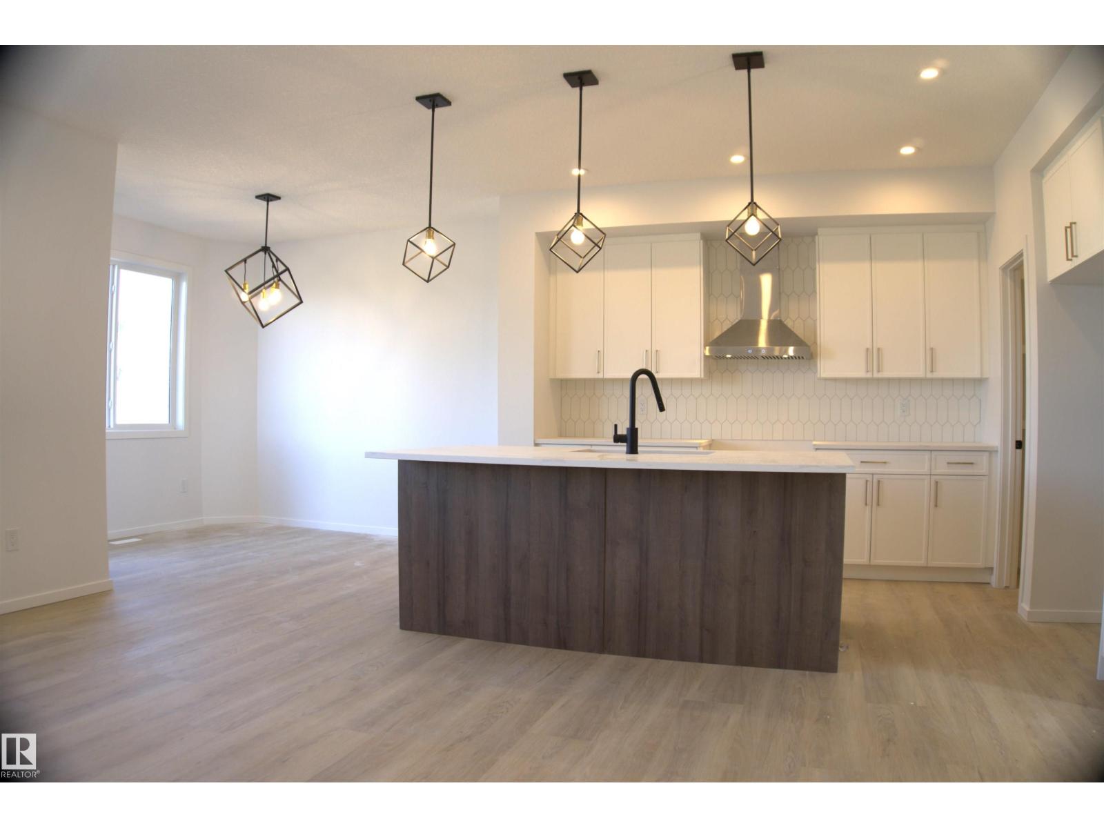 Photo 1 of 7730 174 A Av Nw, Edmonton AB
