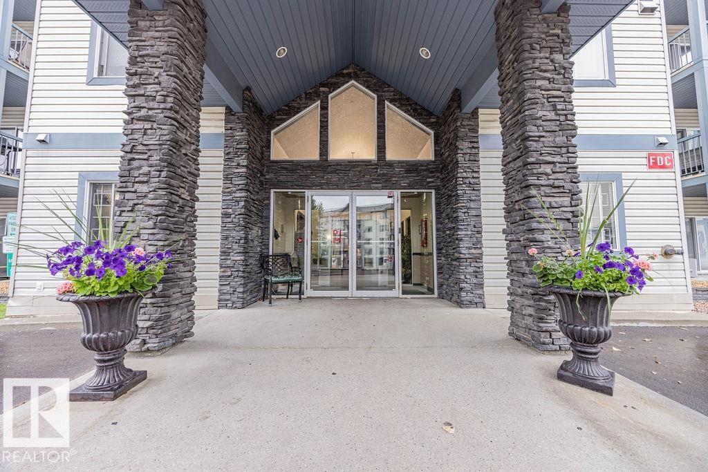 Photo 4 of 314 16303 95 St Nw, Edmonton AB