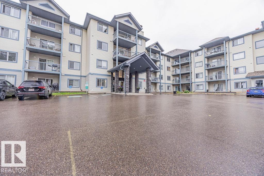 Photo 9 of 314 16303 95 St Nw, Edmonton AB