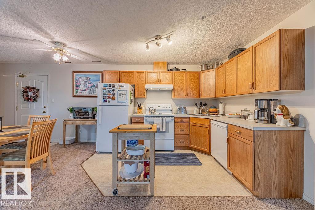 Photo 26 of 314 16303 95 St Nw, Edmonton AB