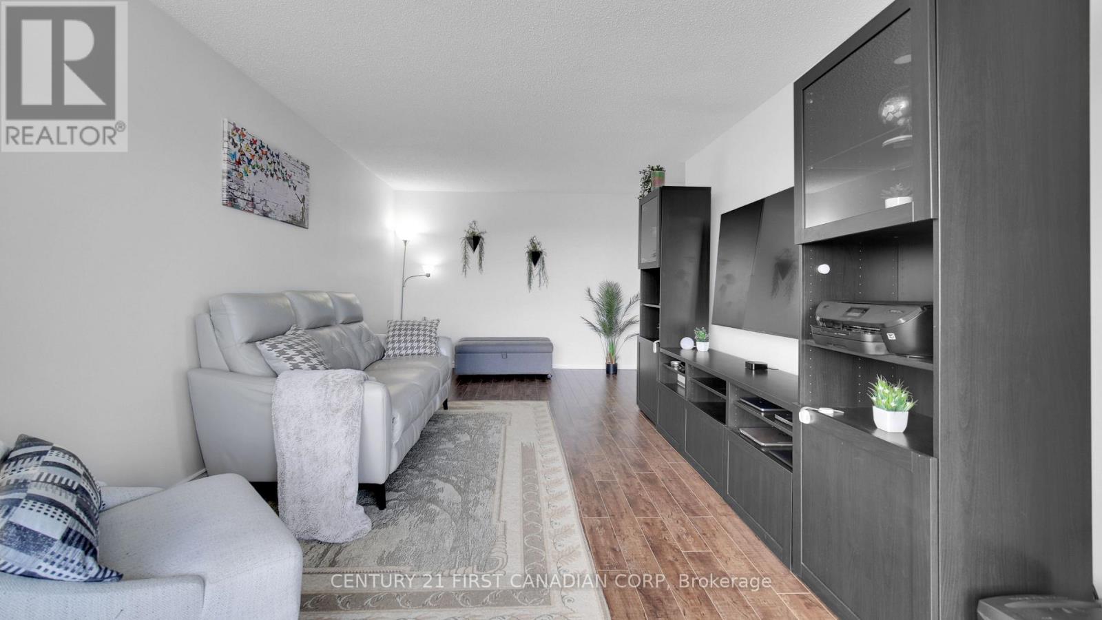 Photo 6 of 811 1600 Adelaide Street, London North ON