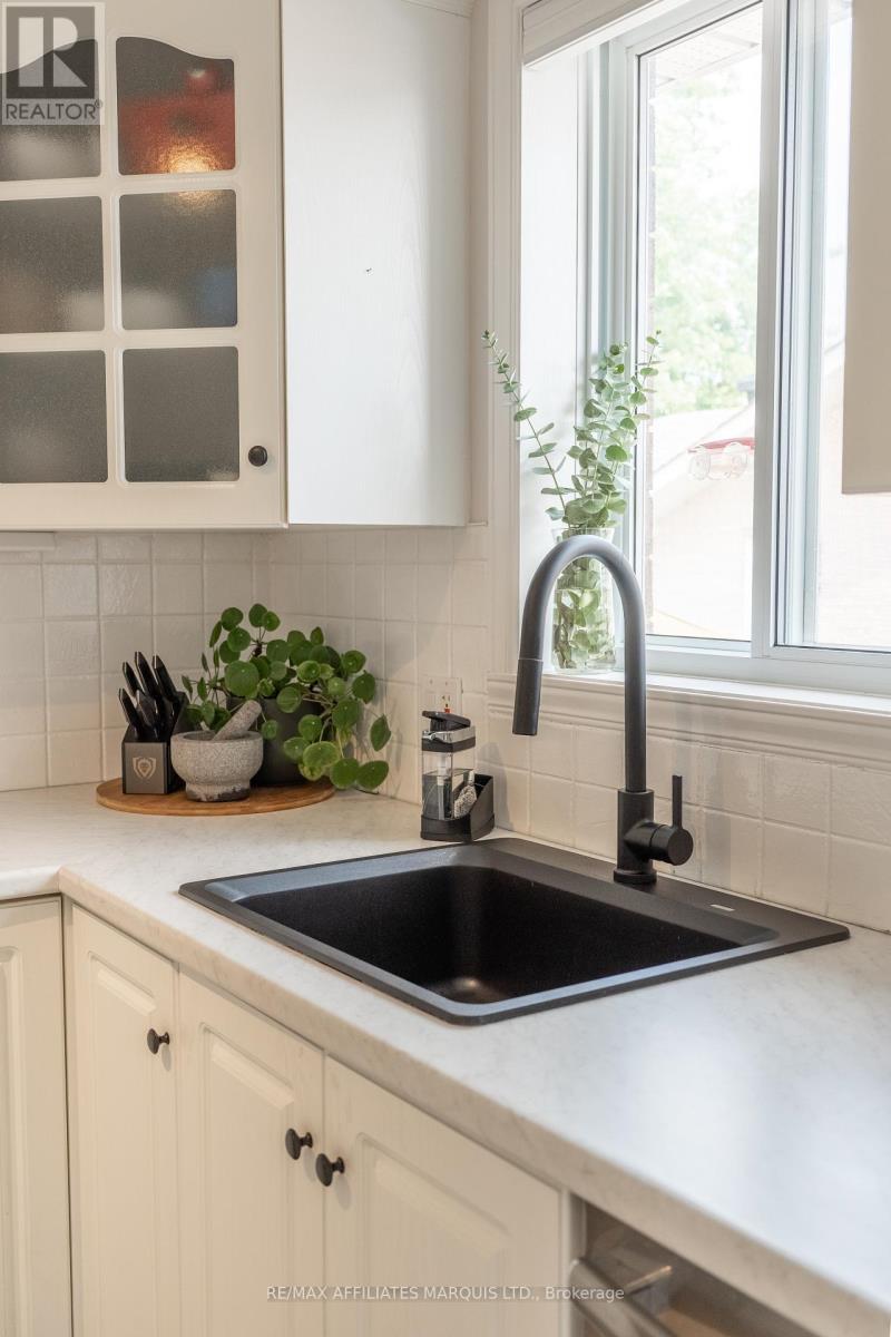 Photo 10 of 1161 Kirkman Court, Cornwall ON