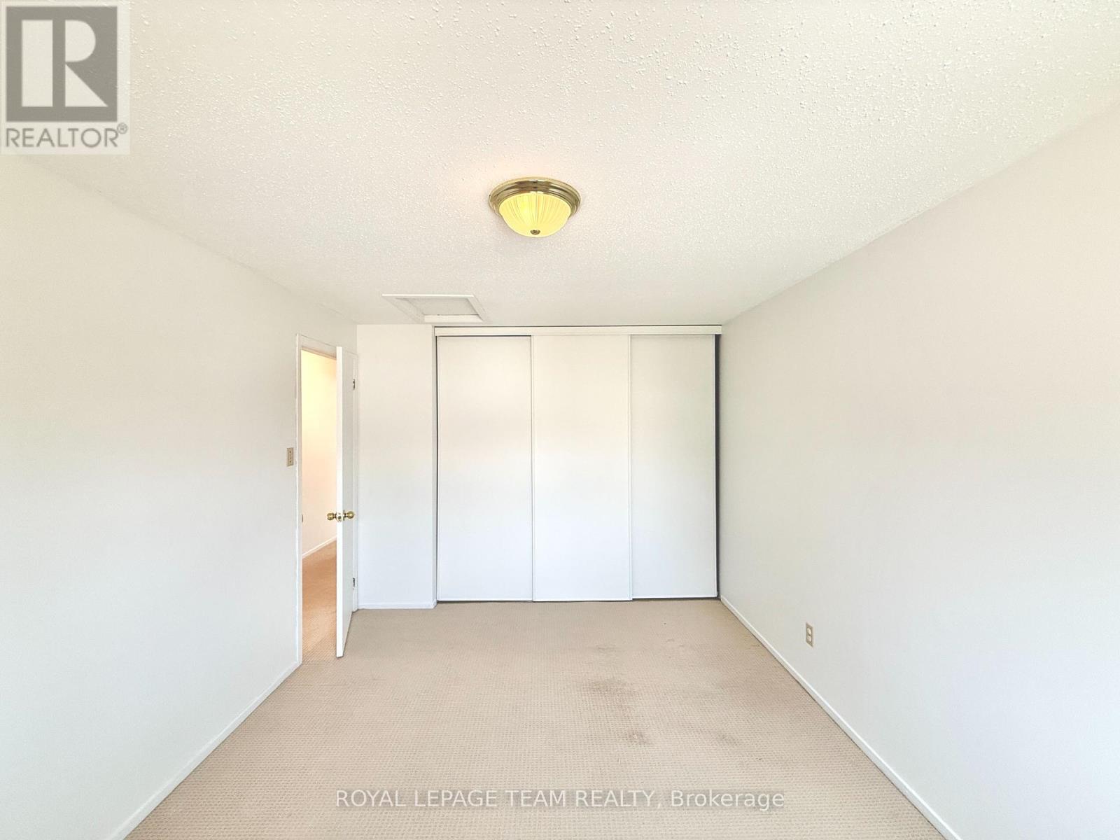 Photo 30 of A 14 Castlebrook Lane, Ottawa ON