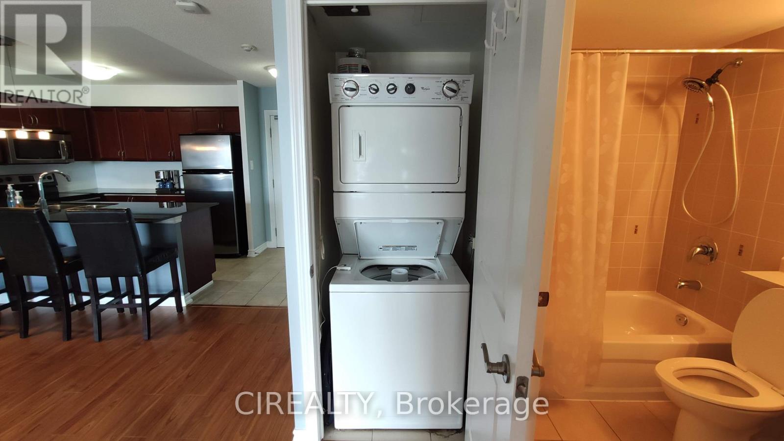 Photo 12 of 607 872 Sheppard Avenue W, Toronto ON