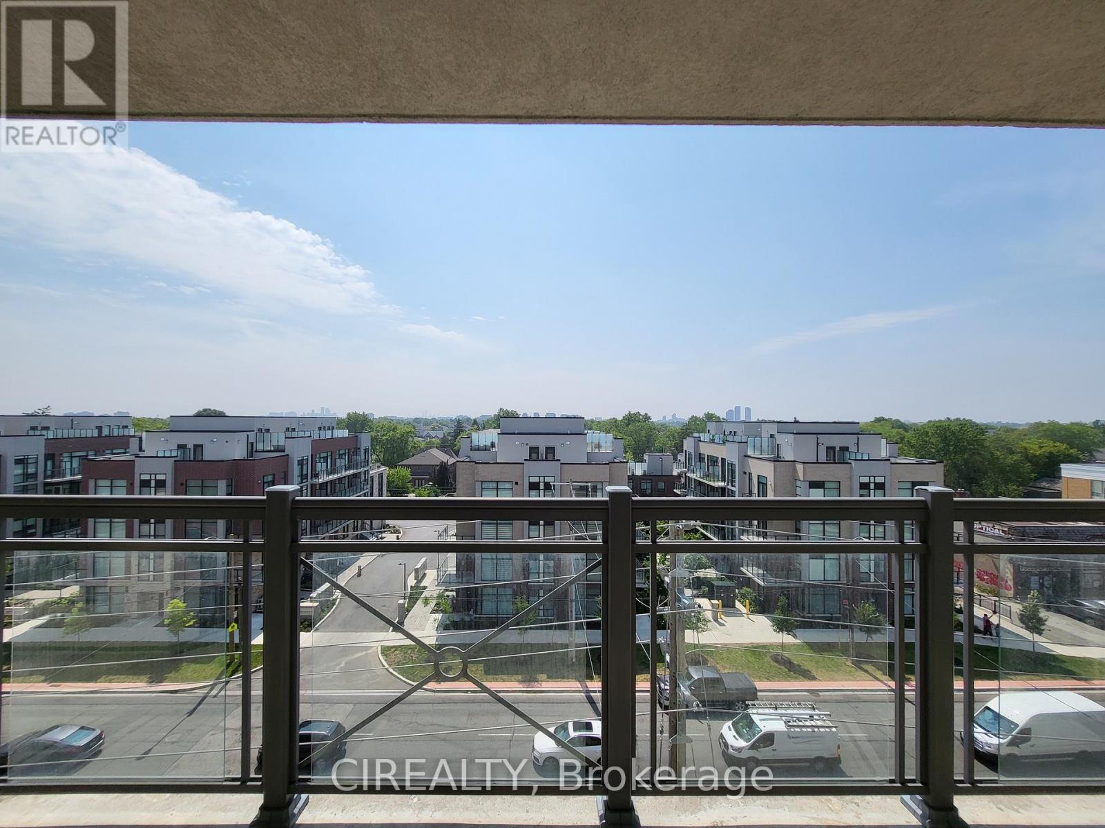 Photo 14 of 607 872 Sheppard Avenue W, Toronto ON