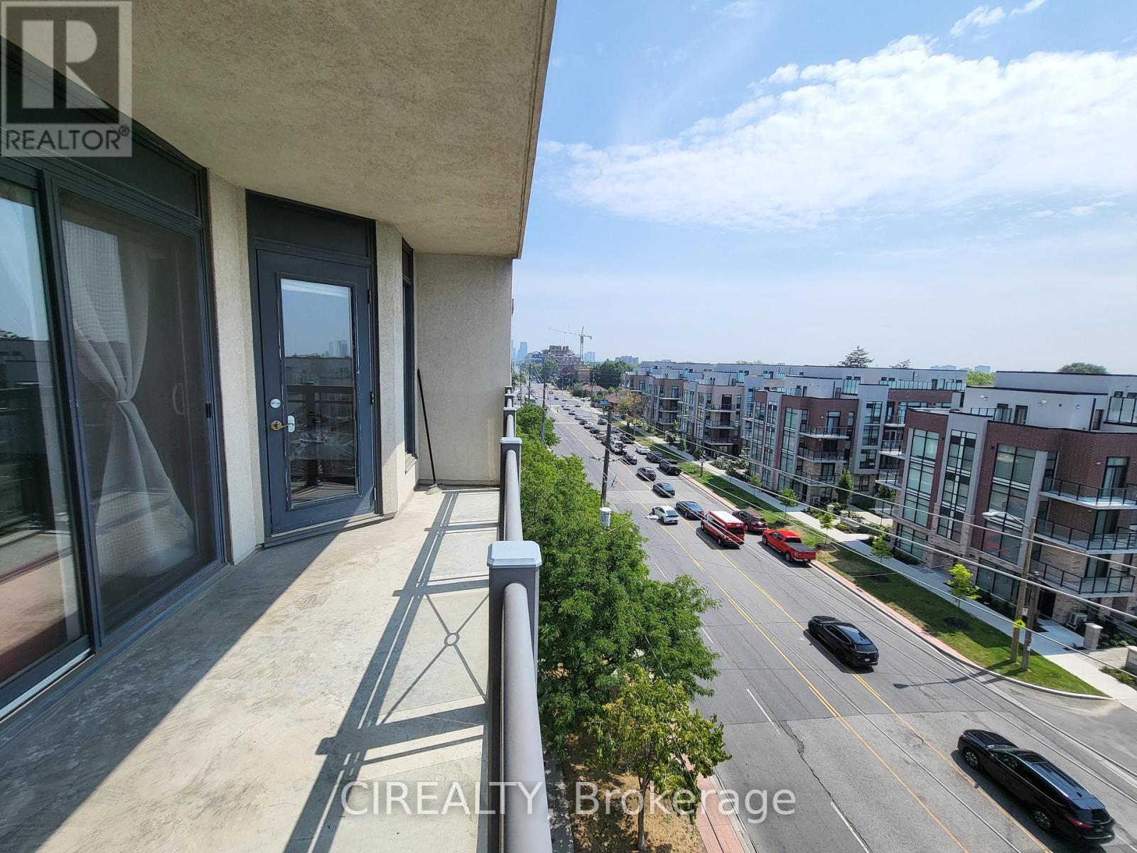 Photo 15 of 607 872 Sheppard Avenue W, Toronto ON