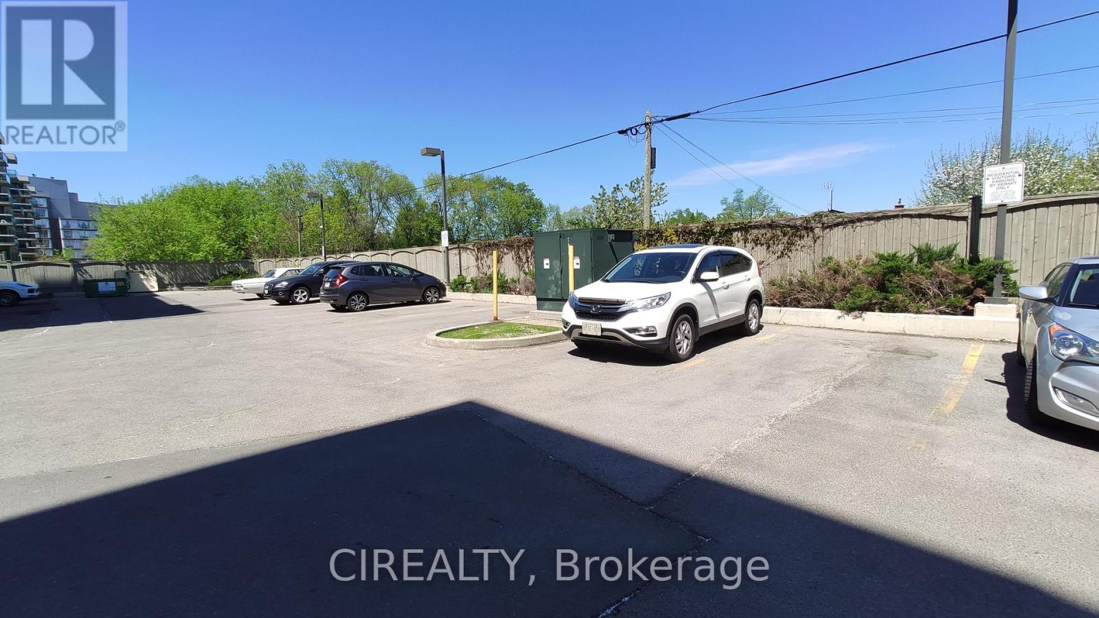 Photo 17 of 607 872 Sheppard Avenue W, Toronto ON