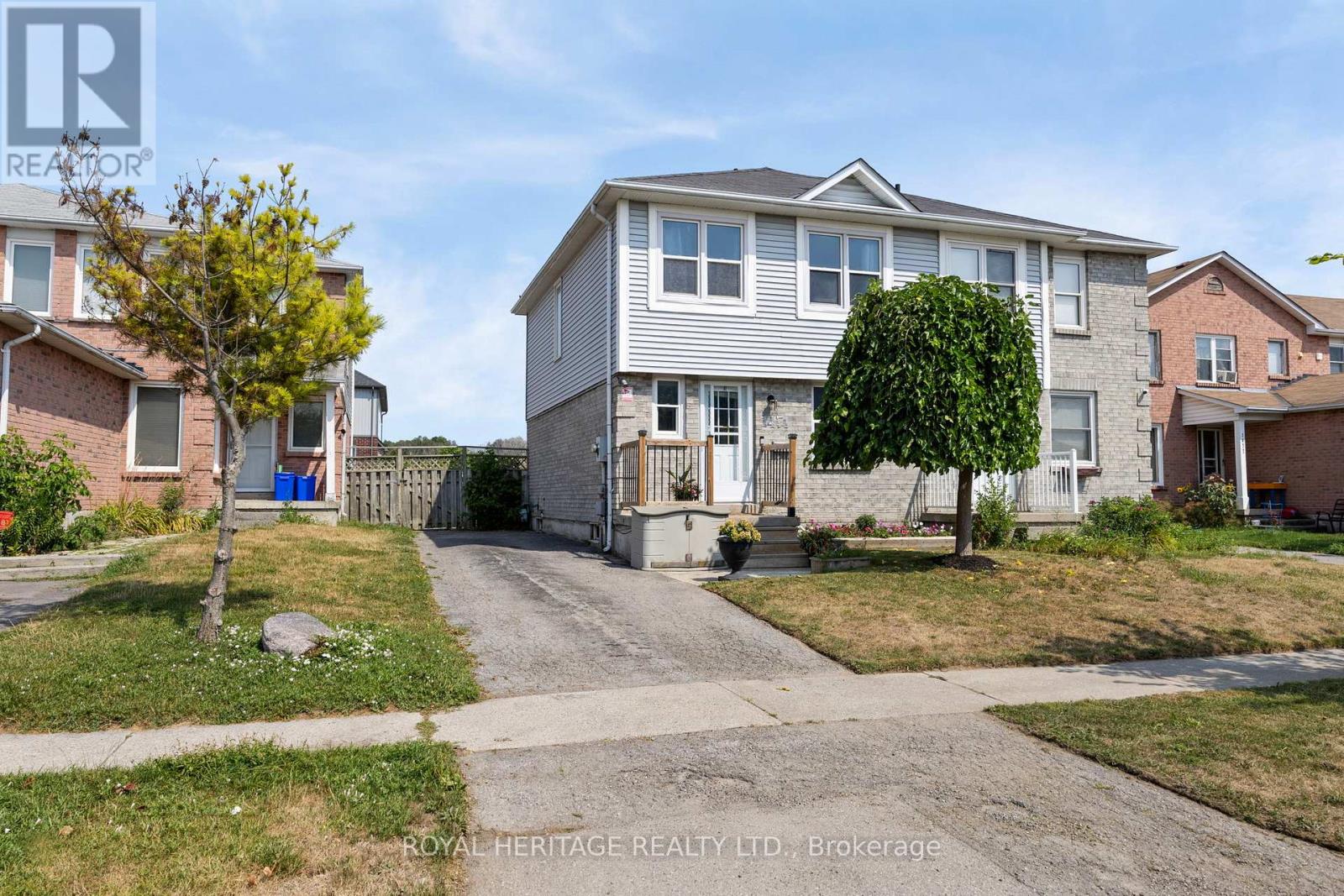 Photo 1 of 1471 Connery Crescent, Oshawa ON